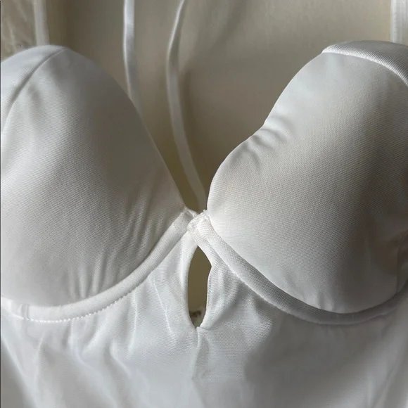 Fashion Nova White Long Sleeve Dress - Picture 5 of 9